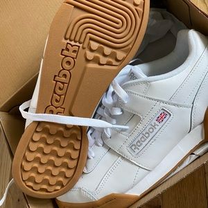 Men’s Reebok workout plus sneakers